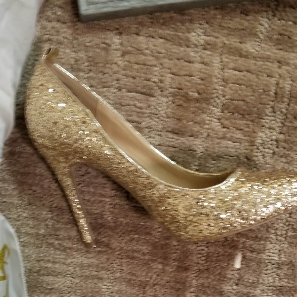Rosegold heels